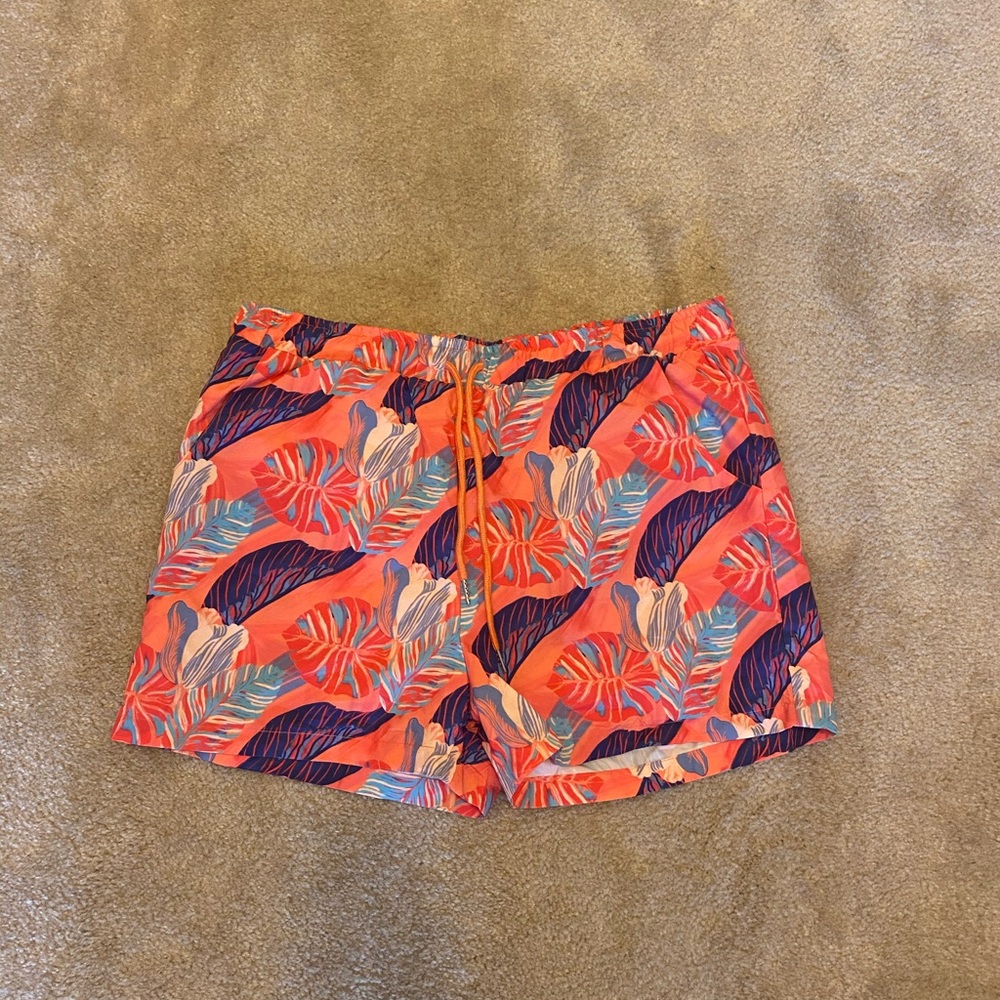 Men’s swimming trunks